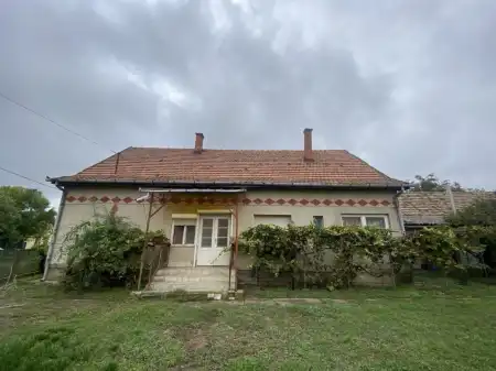 Eladó családi ház, Báránd 2 szoba 99 m² 14.5 M Ft