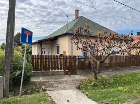 Eladó családi ház, Hajdúszoboszló 3 szoba 110 m² 72 M Ft