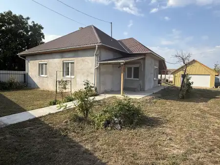 Eladó családi ház, Kenderes 3 szoba 82 m² 36 M Ft