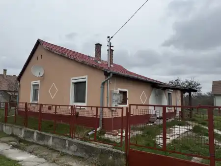 Eladó családi ház, Nagyrábé 3 szoba 74 m² 11 M Ft