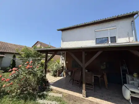 Eladó családi ház, Püspökladány 3+1 szoba 230 m² 56 M Ft