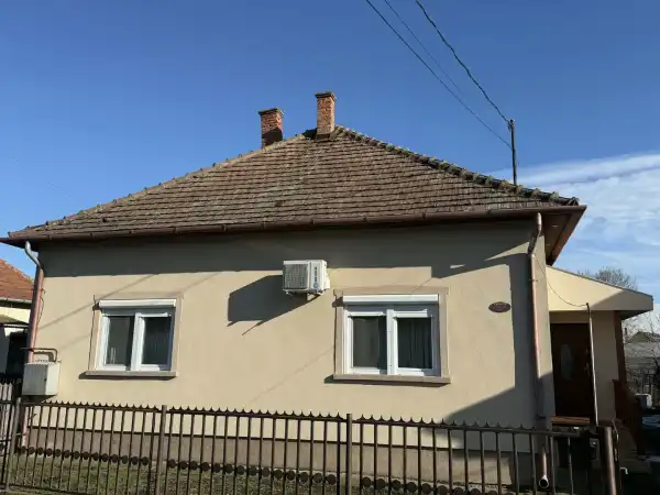 Eladó családi ház, Püspökladány 3 szoba 85 m² 39.9 M Ft
