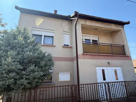 Eladó családi ház, Püspökladány 5 szoba 165 m² 63.5 M Ft