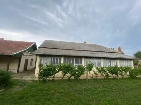 Eladó családi ház, Püspökladány 2 szoba 80 m² 13.9 M Ft