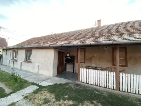 Eladó családi ház, Püspökladány 2+1 szoba 82 m² 16.5 M Ft