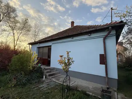 Eladó családi ház, Szerep 2 szoba 84 m² 11 M Ft