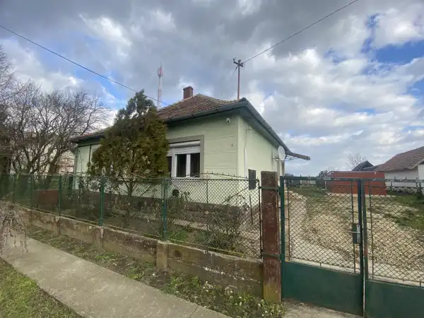Eladó családi ház, Szerep 2+1 szoba 74 m² 15.2 M Ft