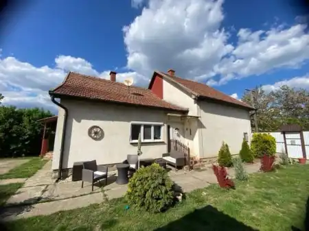 Eladó családi ház, Szerep 2 szoba 80 m² 6.9 M Ft
