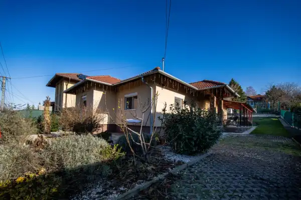 Eladó családi ház, Veresegyház 4 szoba 126 m² 138.9 M Ft