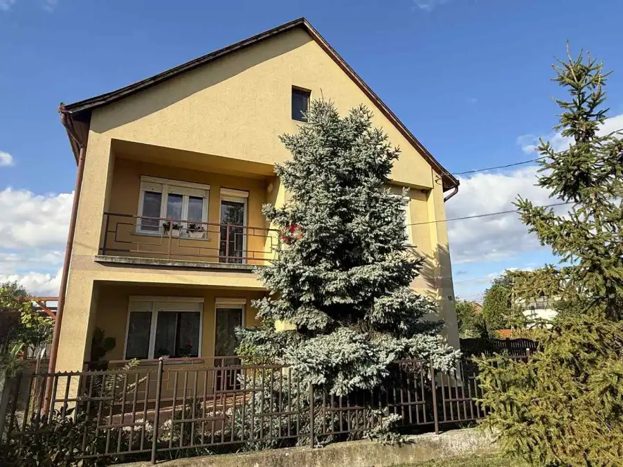 eladó házrész, Püspökladány